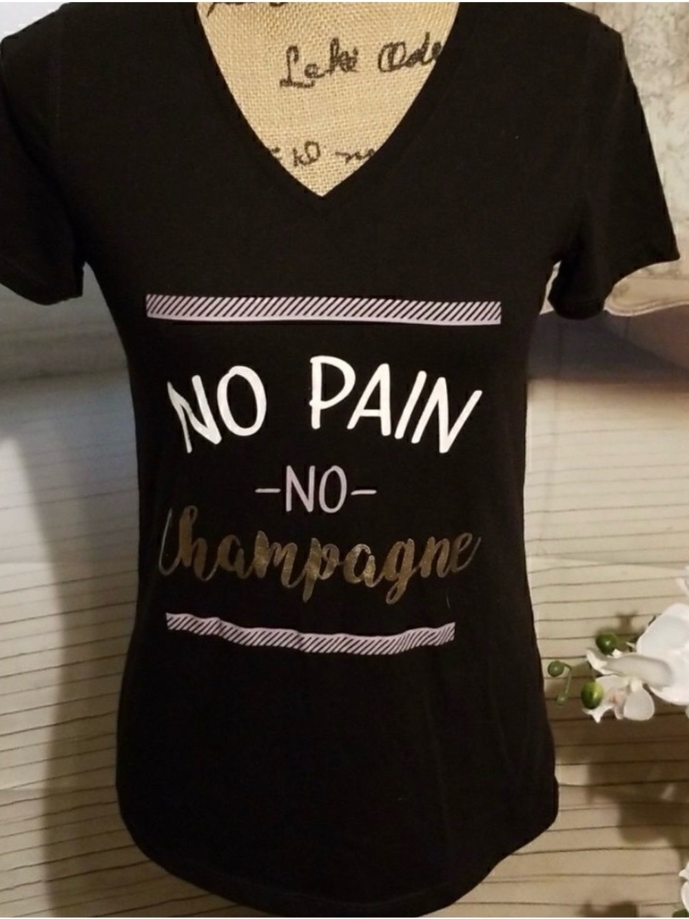 Women's 'No Pain No Champagne' Black V-Neck Graphic Tee Sz Small